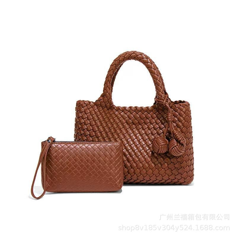 Handmade Soft Leather Woven Handbag for Women 2025 New Single Shoulder Crossbody Bag Unique Design Fashion Versatile Stylish