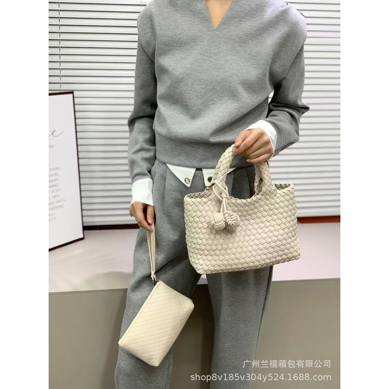 Handmade Soft Leather Woven Handbag for Women 2025 New Single Shoulder Crossbody Bag Unique Design Fashion Versatile Stylish