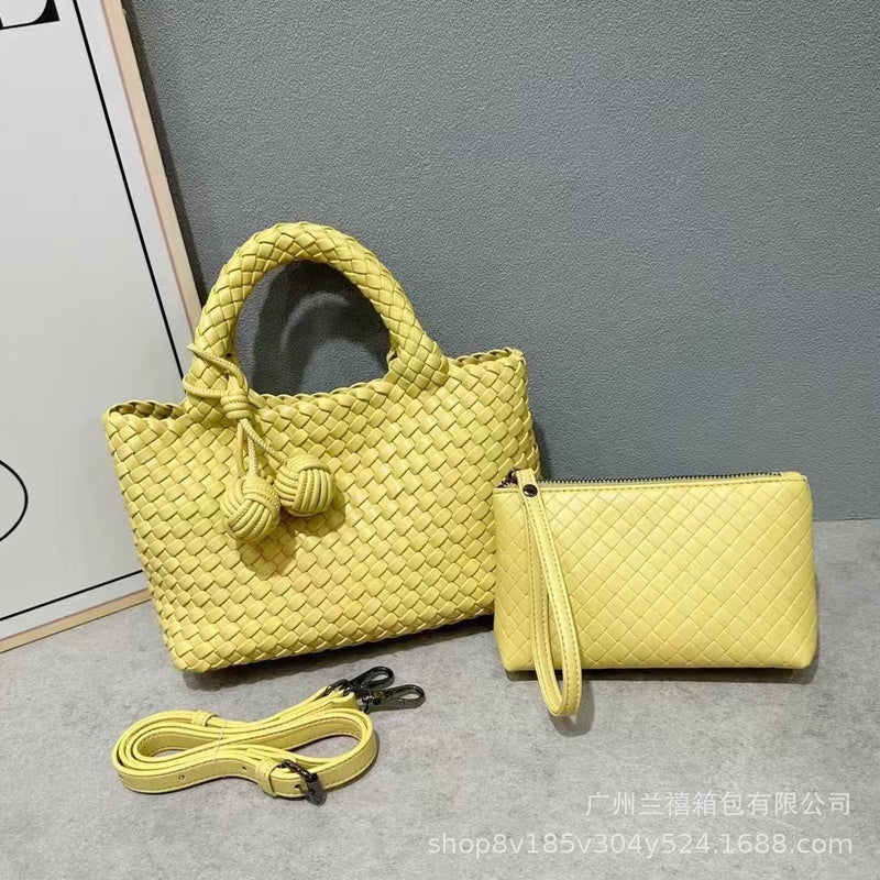 Handmade Soft Leather Woven Handbag for Women 2025 New Single Shoulder Crossbody Bag Unique Design Fashion Versatile Stylish