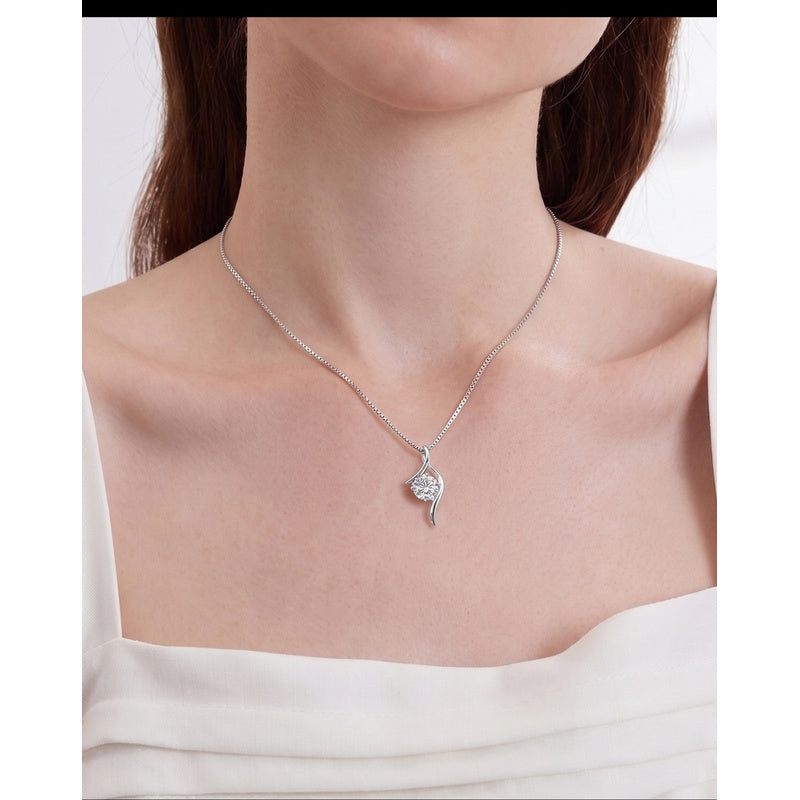 S925 sterling silver, moissanite, Cupid's Arrow necklace, niche design, clavicle chain, high-end, lightweight luxury jewelry for women