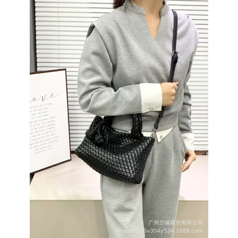 Handmade Soft Leather Woven Handbag for Women 2025 New Single Shoulder Crossbody Bag Unique Design Fashion Versatile Stylish