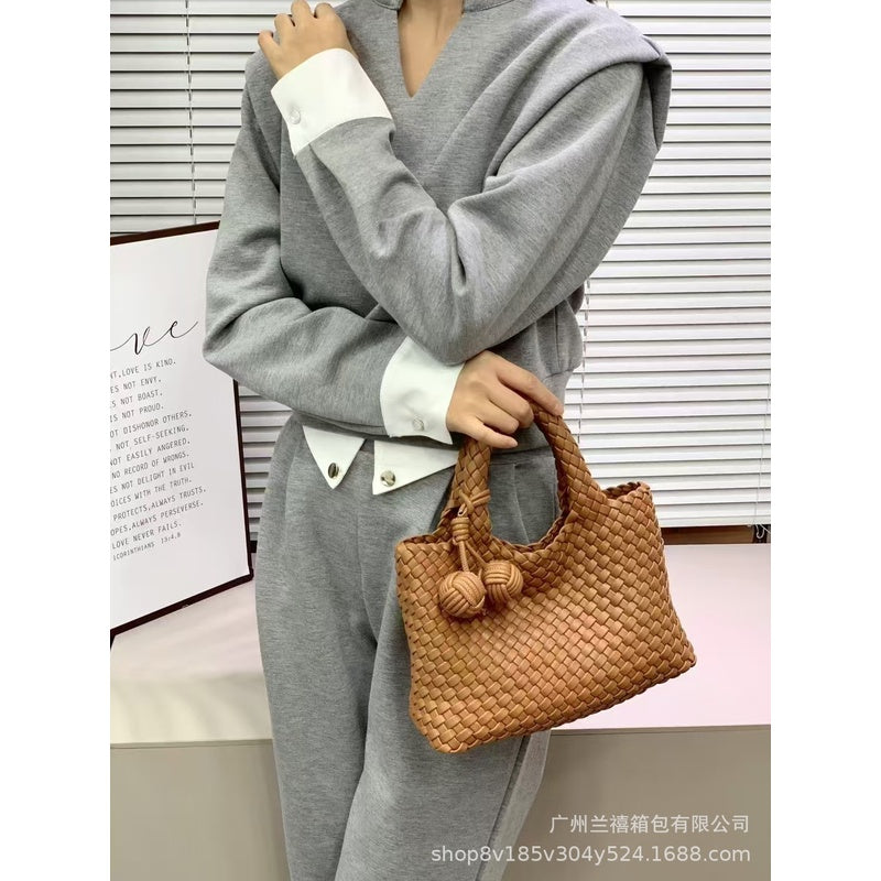 Handmade Soft Leather Woven Handbag for Women 2025 New Single Shoulder Crossbody Bag Unique Design Fashion Versatile Stylish